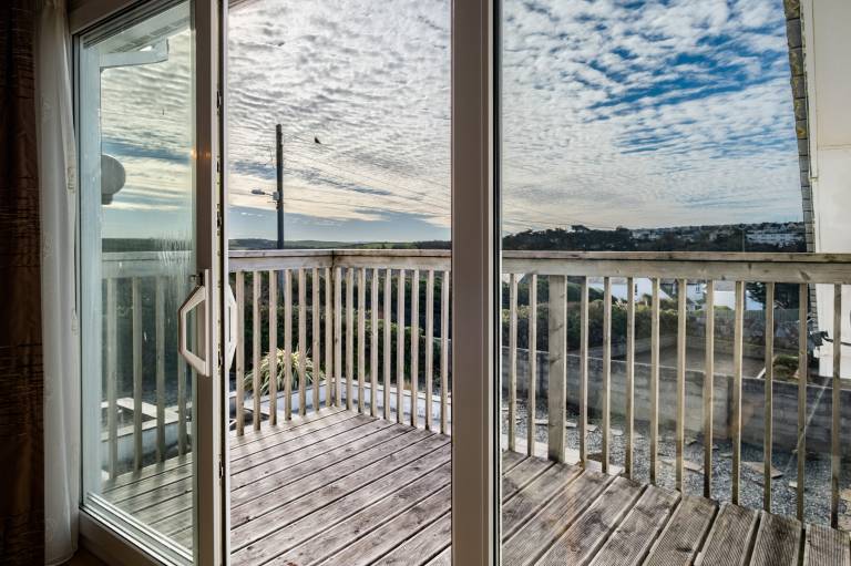 Child-friendly cottage with yard | Beach view | Beach nearby | Pets are welcome — photo 4