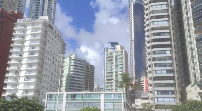 Holiday apartment | Close to the beach | Pets are welcome in Balneário Camboriú