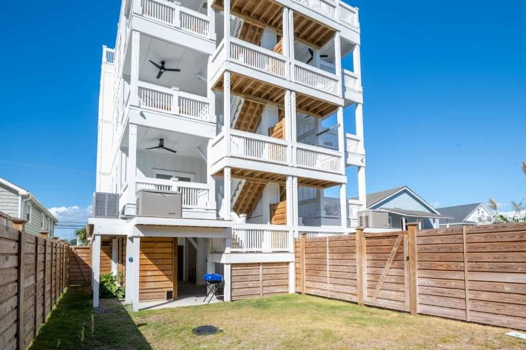Children-friendly vacation home with garden, barbeque & hot tub | Sea view | Next to the beach | Pets allowed — photo 5