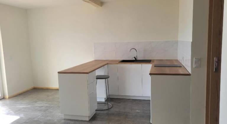 Rental apartment with yard, barbeque & terrace — photo 5