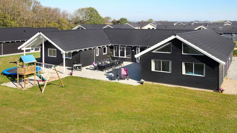 Children-friendly lovely house with private pool, garden & patio | Dogs allowed — photo 2