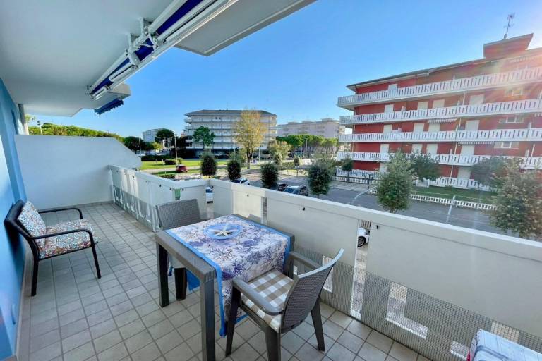 Holiday apartment with terrace — photo 5