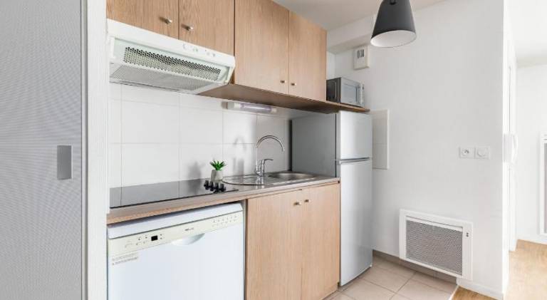 Serviced apartment with terrace | Good for workation — photo 4