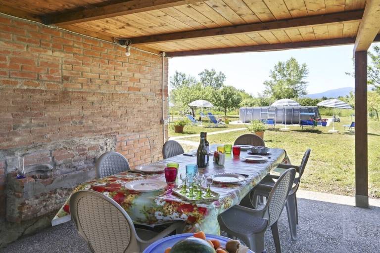 Charming vacation home with yard, pool & barbecue | Dogs allowed — photo 2