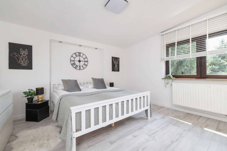 Family-friendly nice house with fast internet & terrace | Pets allowed — photo 2
