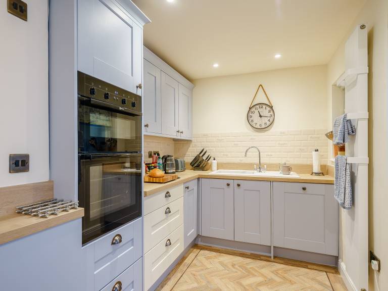 Child-friendly nice cottage with garden | River view | Pets allowed — photo 4