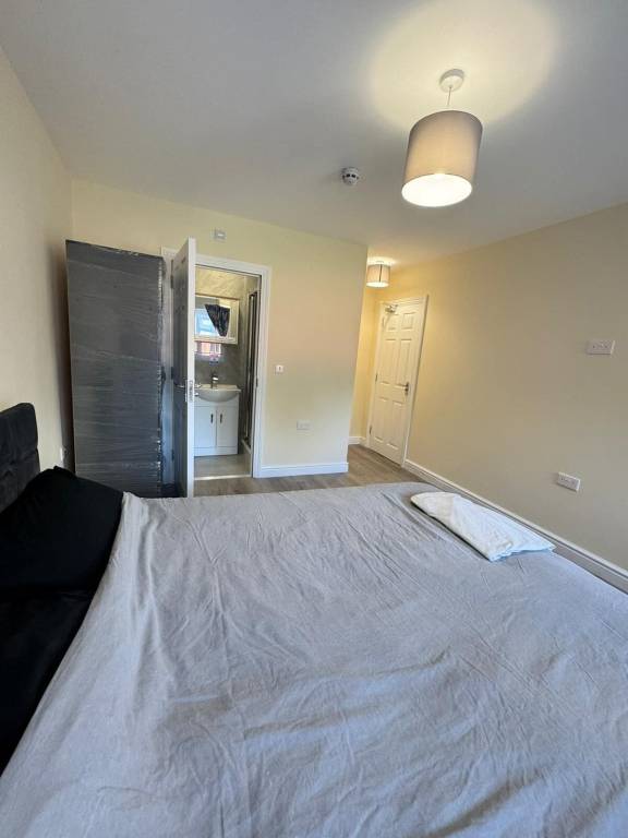 Apartment Sutton