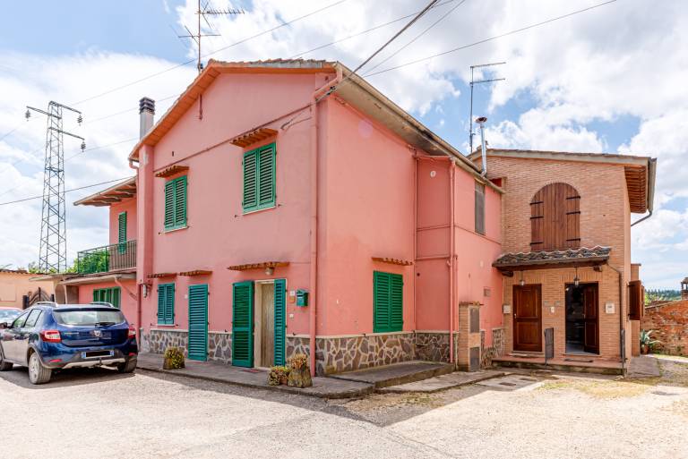 House with fast internet, private pool & yard | Garden view in Certaldo
