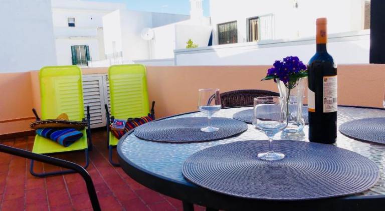House with grill & patio — photo 4