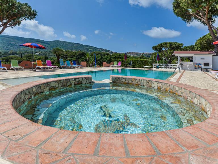 Charming vacation home with yard, patio & pool | Pets are welcome — photo 2