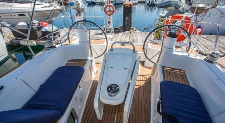 Sailboat Barco Velero Vigo — photo 3