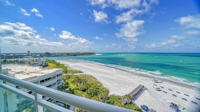 Condo  Lido Key