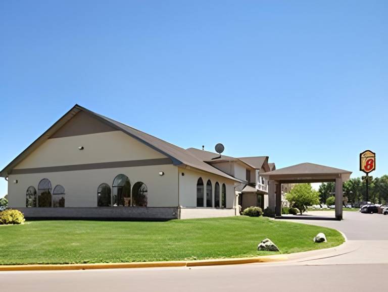 Super 8 By Wyndham Brookings in Brookings, SD