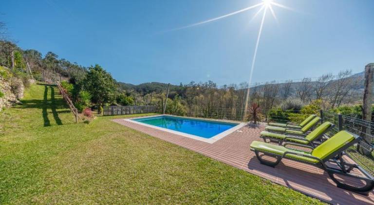 Vacation home with private pool & patio | Pets allowed in Braga