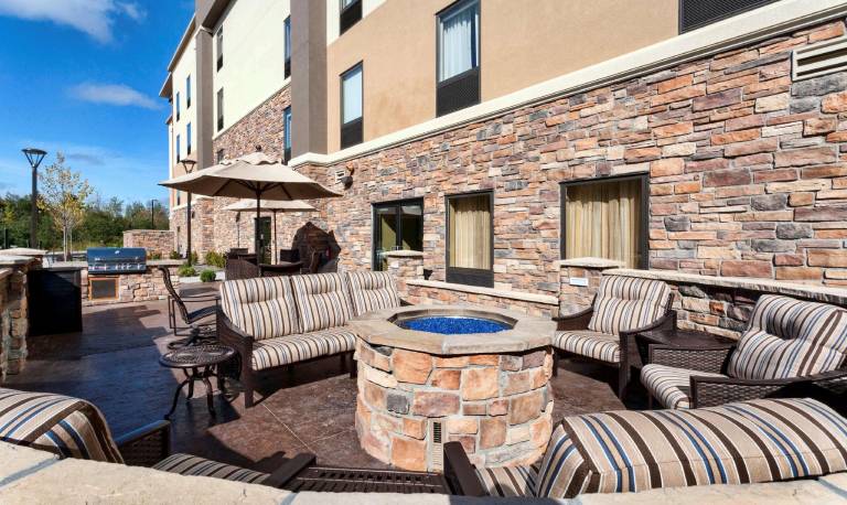 Hampton Inn & Suites Duluth North/Mall Area — photo 3