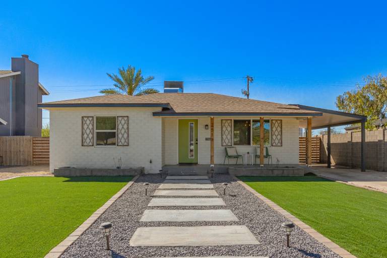 Family-oriented nice vacation home with pool & grill | Pets are welcome — photo 3