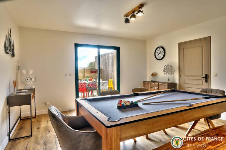 Gite with garden, heated pool & patio — photo 5