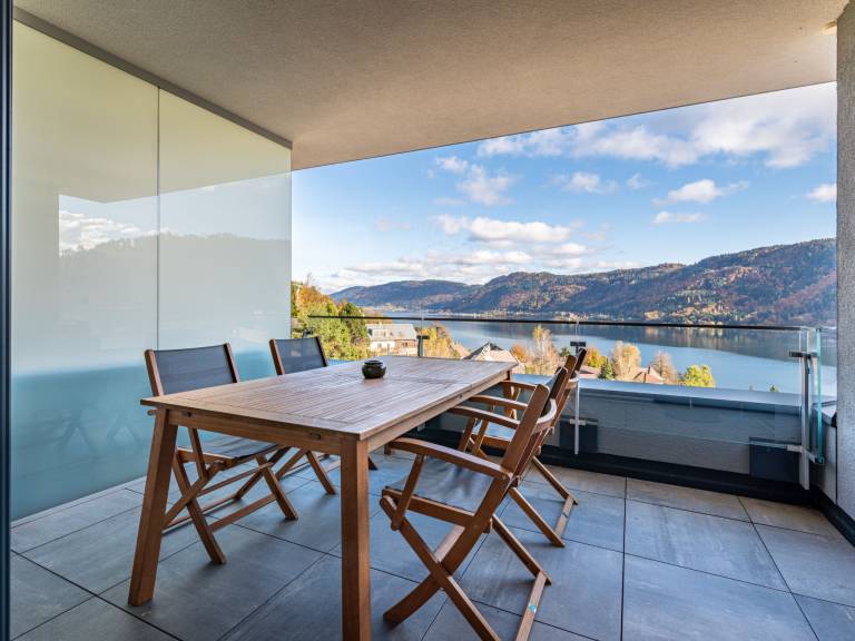 Ferienwohnung in Treffen am Ossiacher See, Ossiacher See für max. 3 Gäste