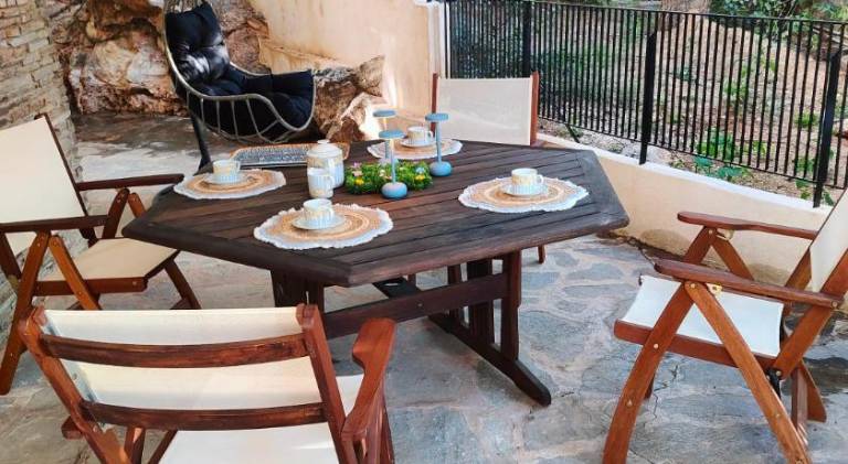 THALIA, luxury 3Br Home with Ensuite Bathrooms, just 3 minutes walk from the beach located in the pr — photo 4
