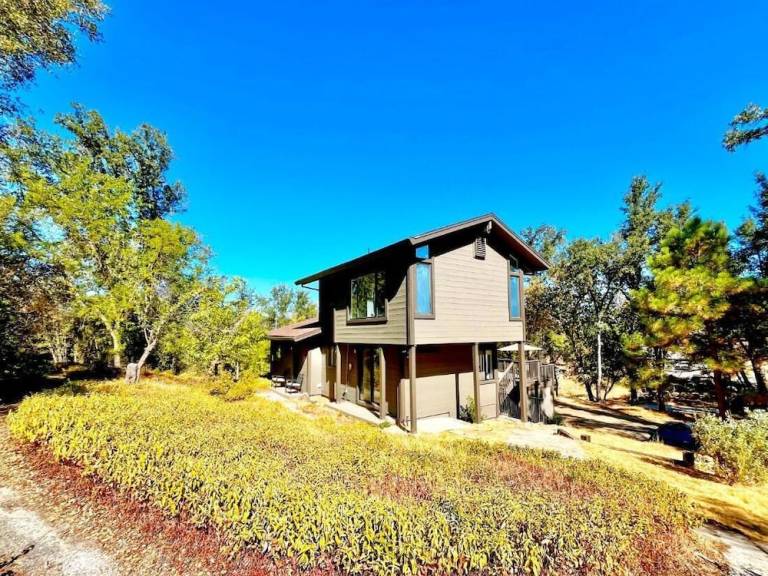 Cabin  Oakhurst