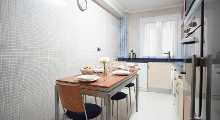 Pleasant apartment | Near Mercado de la Ribera | Pets allowed — photo 4