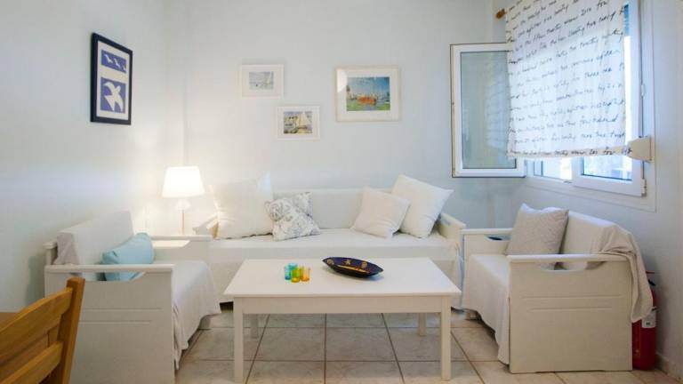 Holiday apartment with garden — photo 4