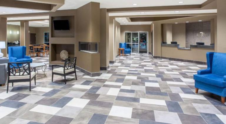 Baymont by Wyndham Grand Forks — photo 4