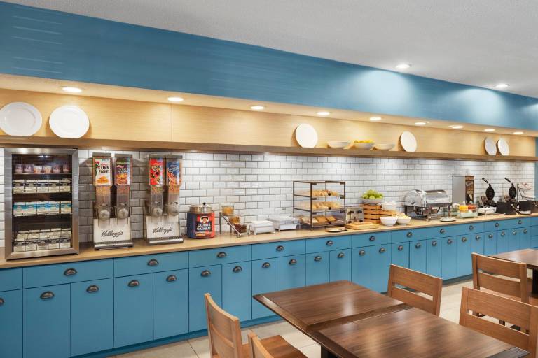 Country Inn & Suites by Radisson, Columbus Airport, OH — photo 3
