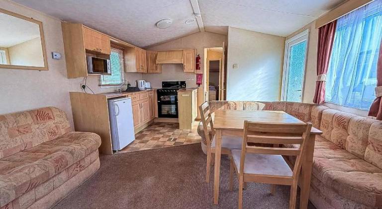 6 Berth Pet Friendly Static Caravan By Hunstanton Beach Ref 13011L — photo 4