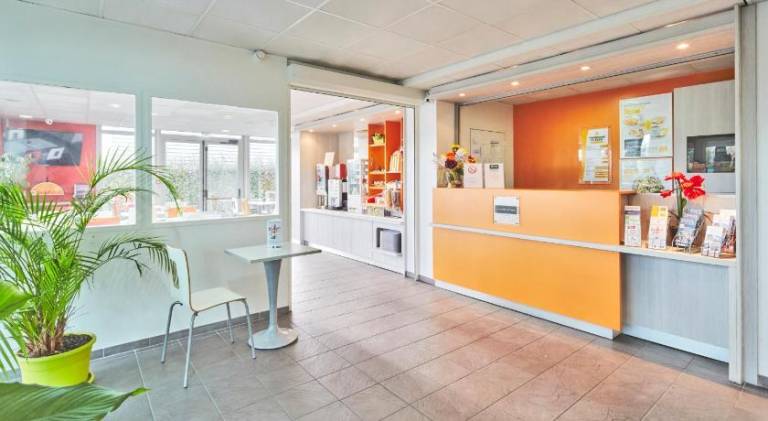 Hotel Premiere Classe Avignon Parc Des Expositions — photo 3