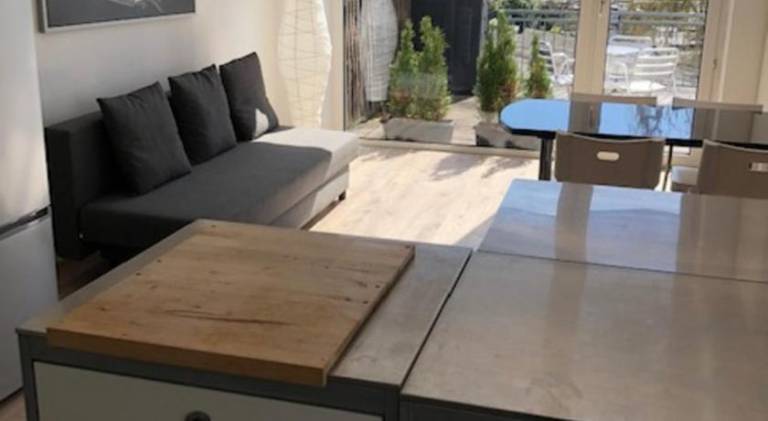 Rental apartment with patio | Suitable for remote work | Dogs allowed in Düsseldorf
