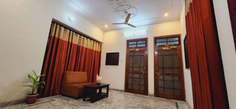 Goroomgo Prisha Stay Lucknow — photo 4