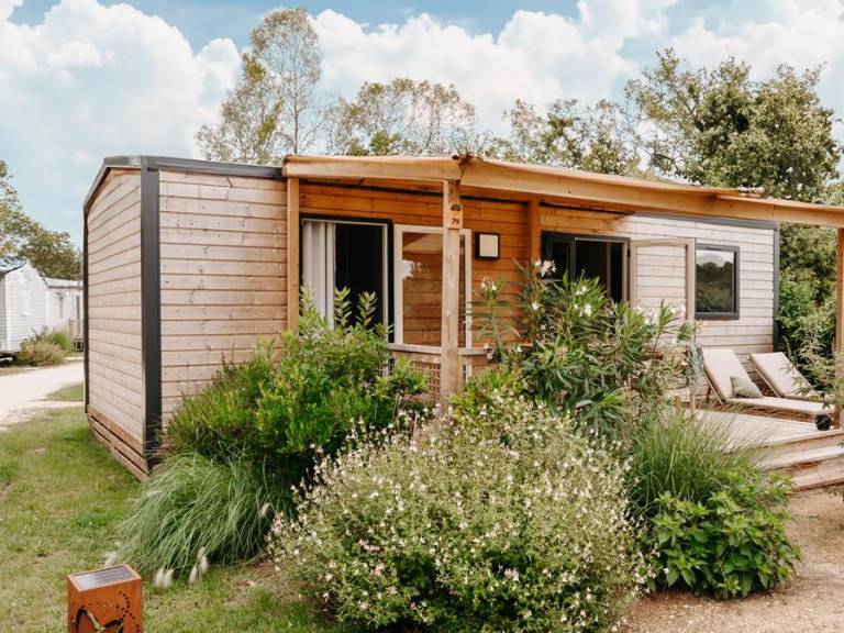 Children-friendly mobile home with heated pool & patio | Beach nearby | Pets allowed — photo 4