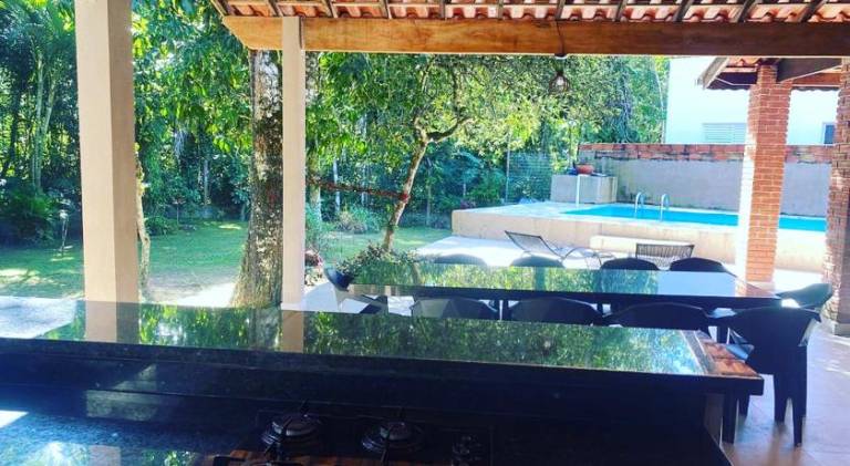 Vacation home with pool — photo 5