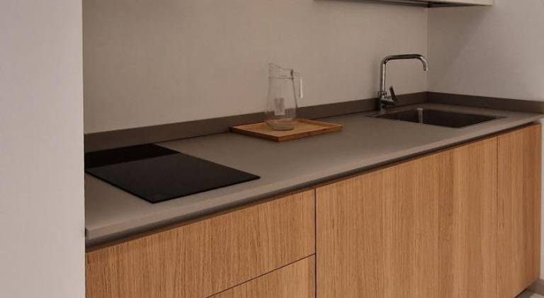 Serviced apartment with terrace | Beach nearby | Suitable for remote work | Pets allowed — photo 3
