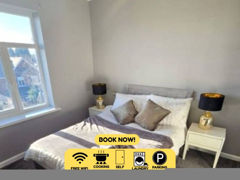 West Midlands Home 3BR w FREE Parking and WIFI