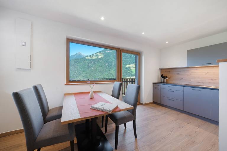 Farmhouse 'Mutspitze' with Mountain View, Shared Garden and Wi-Fi — photo 5