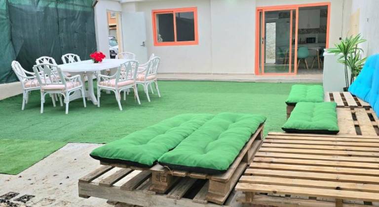 Vacation home with 2 rooms for 6 persons in Manises