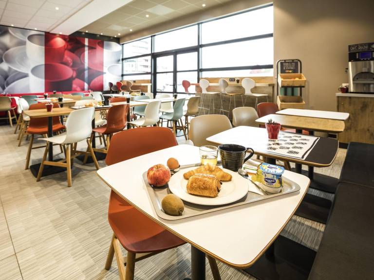 Ibis Rennes Centre Gare Sud — photo 2
