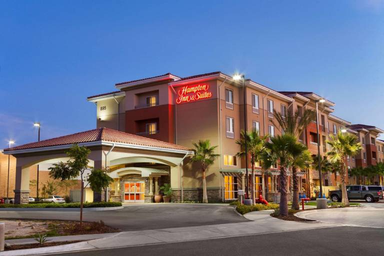 Hampton Inn & Suites San Bernardino — photo 2