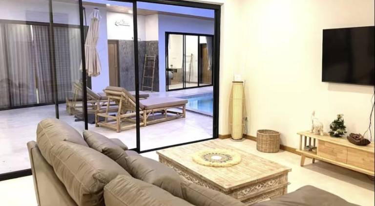 Villa with private pool & patio — photo 2
