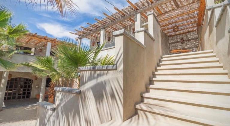 Pure Baja Private Suites-Upscale Property with Infinity Pool and Lush Gardens — photo 5