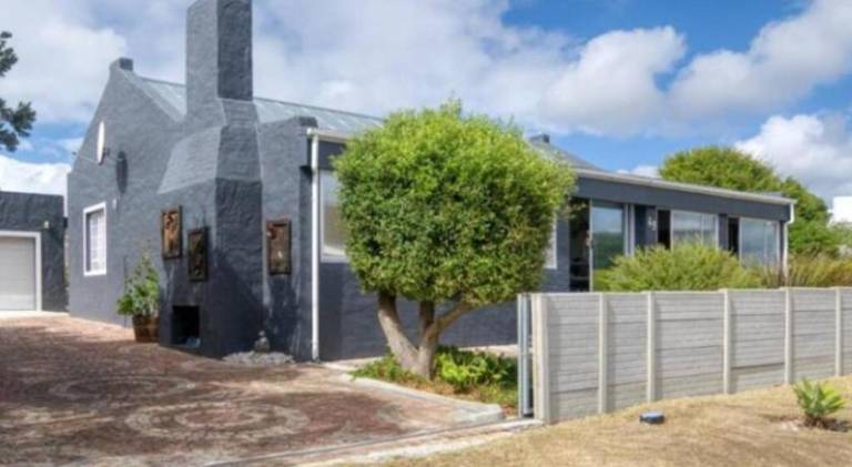 200 m&sup2; Ferienhaus