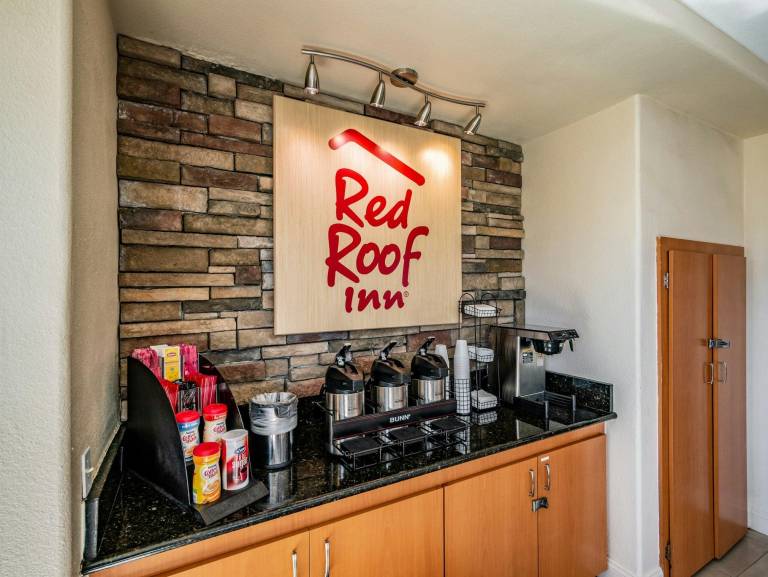 Red Roof Inn Orlando South - Florida Mall — photo 5