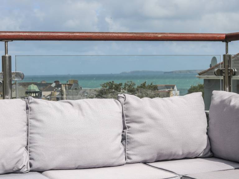 Children-friendly charming cottage with patio & garden | Beach view | Next to the beach | Pet-friendly — photo 2