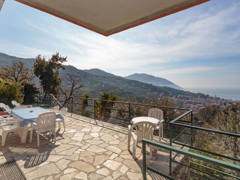 Vacation home with grill, terrace & private pool | Nature view — photo 5