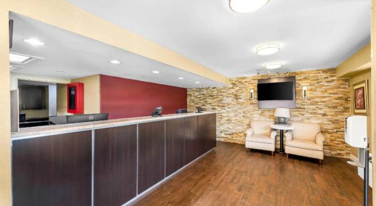 Econo Lodge Charlotte Airport — photo 5