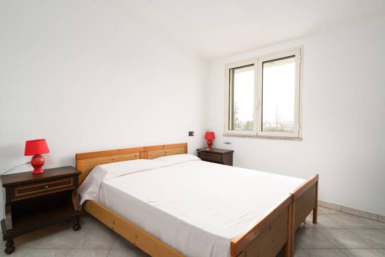 Apartment 'Casa Nel Centro Di Budoni' with Balcony and Air Conditioning — photo 4