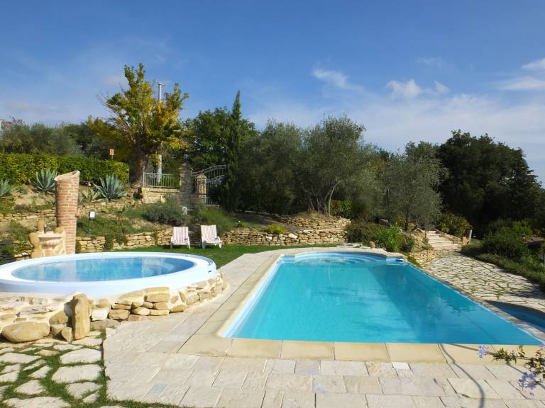 Villa with private pool, garden & grill — photo 2