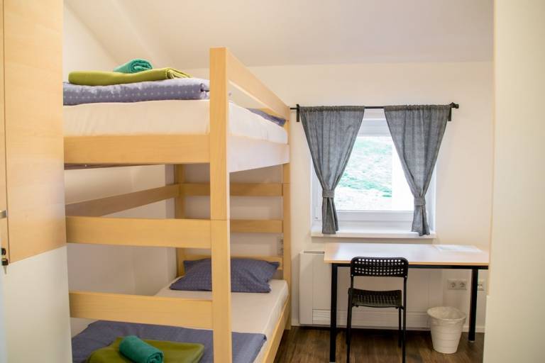 Hostel Desinić
